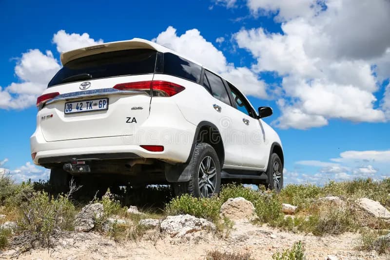 Toyota Fortuner 3